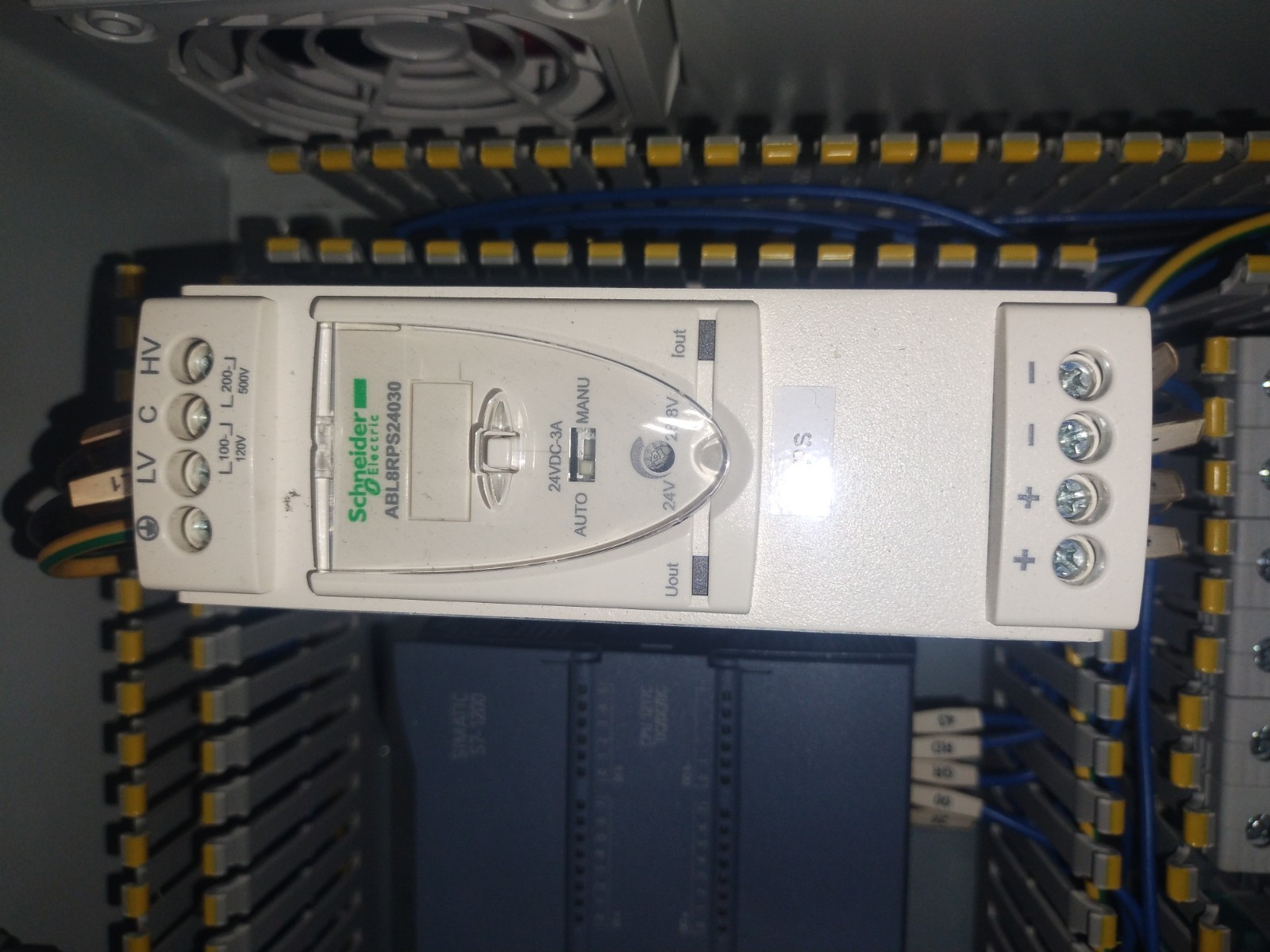 Schneider Electric Control Panel power Controller Used.