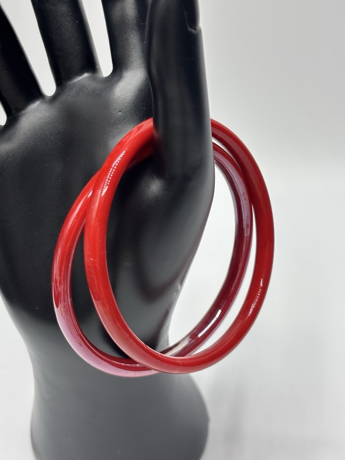 (2) Red Art Glass Bangles Bracelets Stackable Fashion Jewelry Stunning