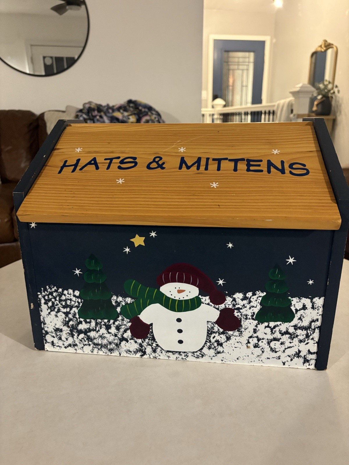 Vintage Hats & Mittens Wooden Storage Box Winter Snowman Cottage Core 90s Decor