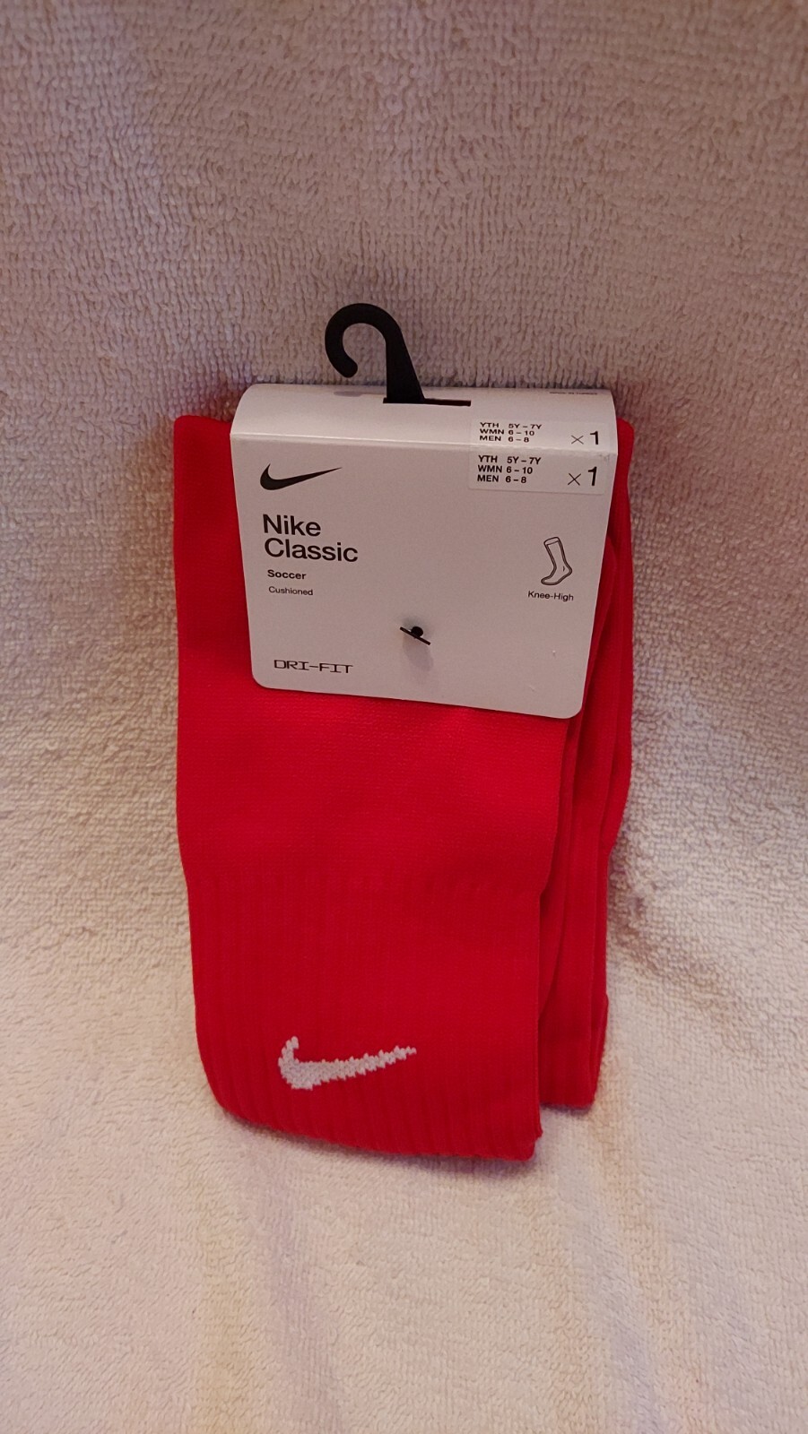 Nike Classic Cushioned Knee-High Soccer Socks M ( M 6-8, W 6-10, YTH 5Y-7Y ) Red