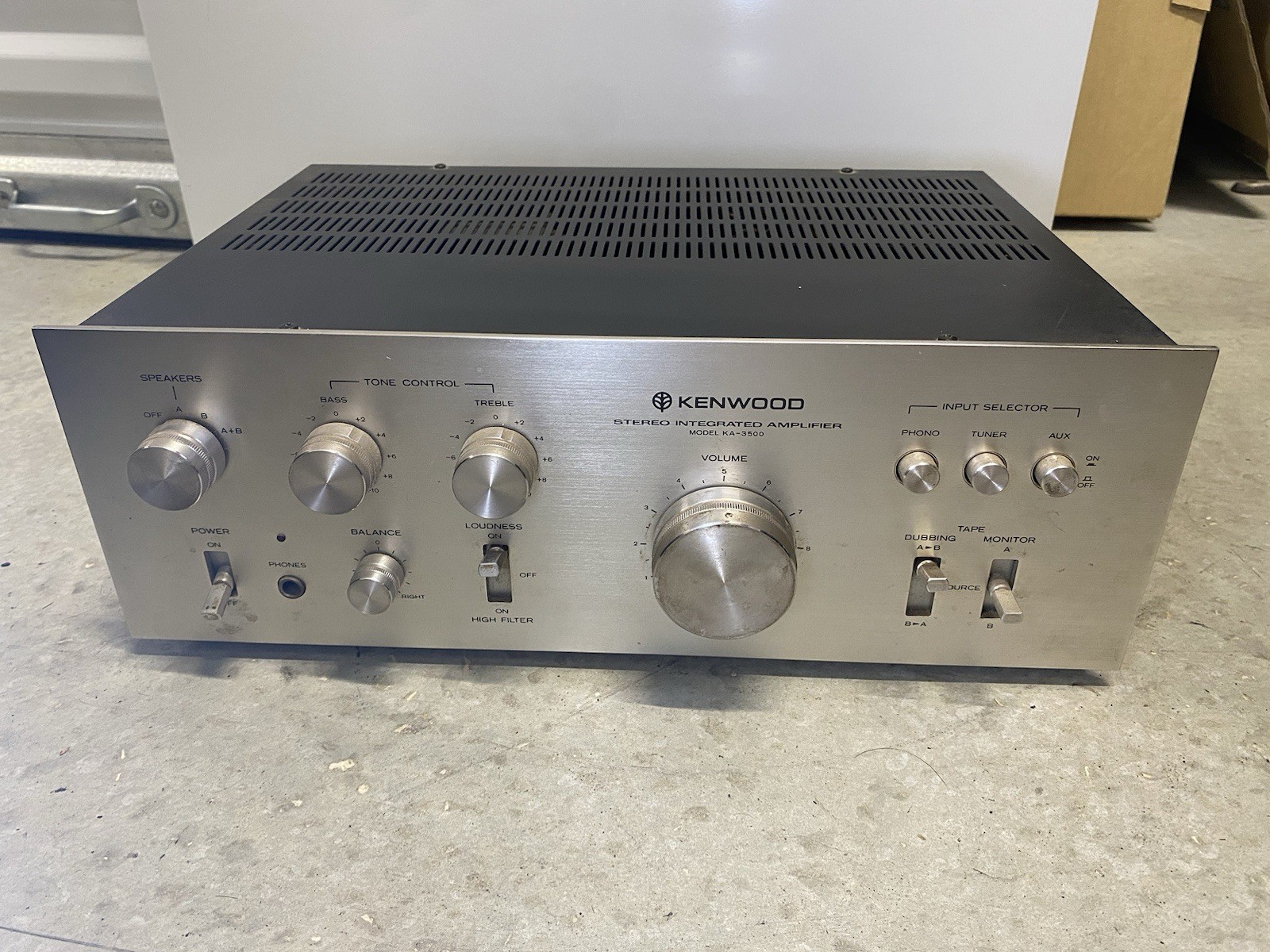Vintage Kenwood KA-3500 80 Watt Integrated Stereo Amplifier 1977.  Clean & Nice