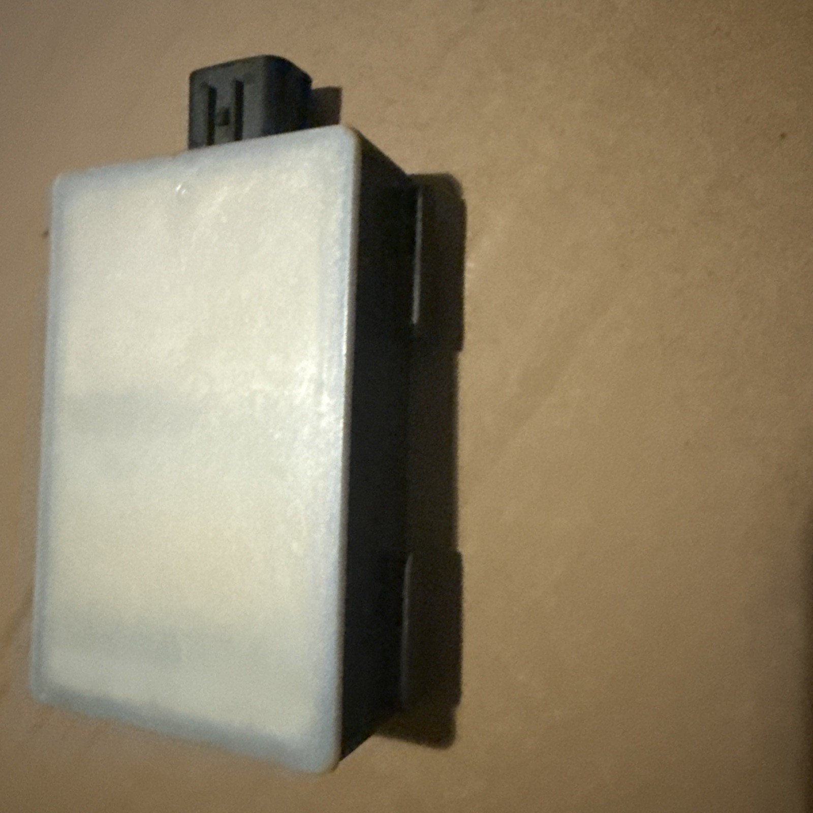 Volvo OEM Left Blind Spot Detection Sensor Module 31665692 XC60 XC90 S90 V90