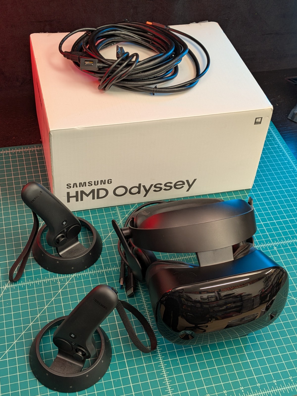 Samsung HMD Odyssey Headset, Controllers, XE800ZAA-HC1US
