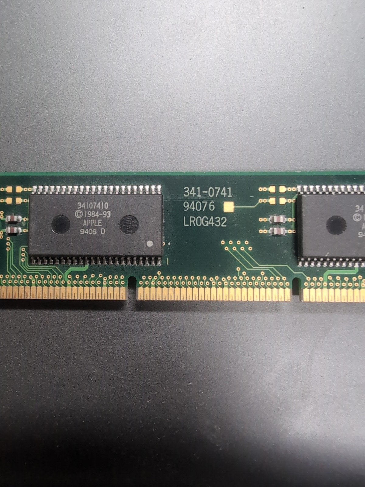 Genuine Apple 341-0741 Ram Module LR0G432-01