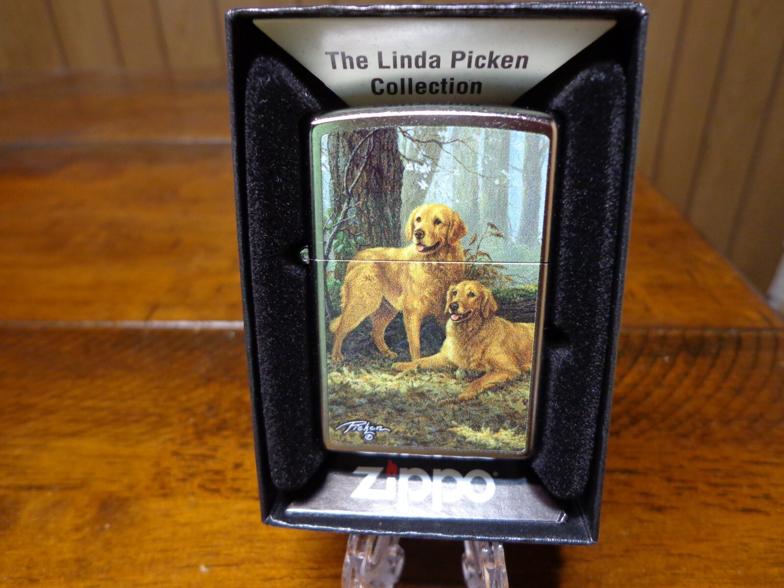 LINDA PICKEN 2 GOLDEN RETRIEVER DOGS ZIPPO LIGHTER MINT IN BOX