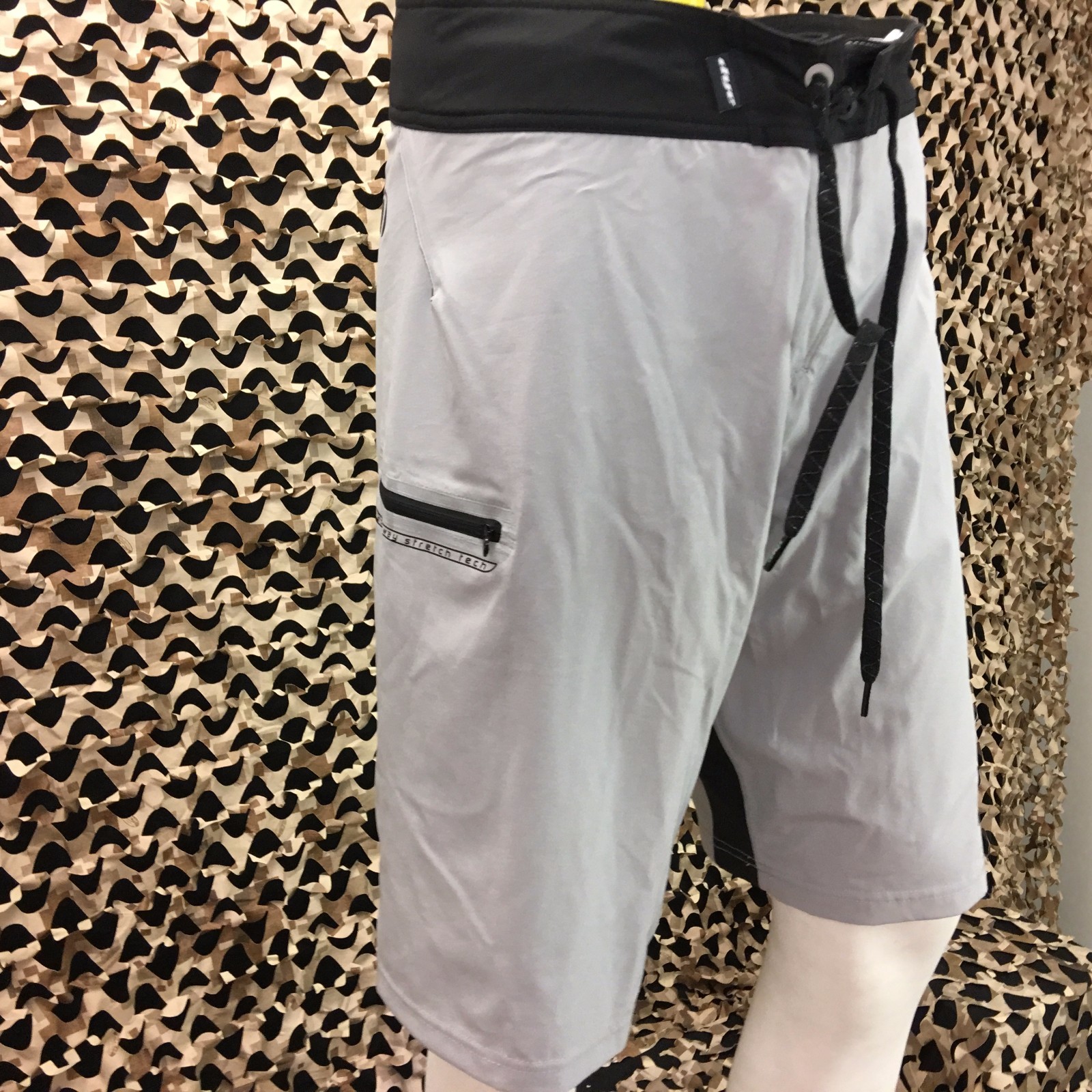 NEW Dye Tan/Black Board Shorts - Size 30