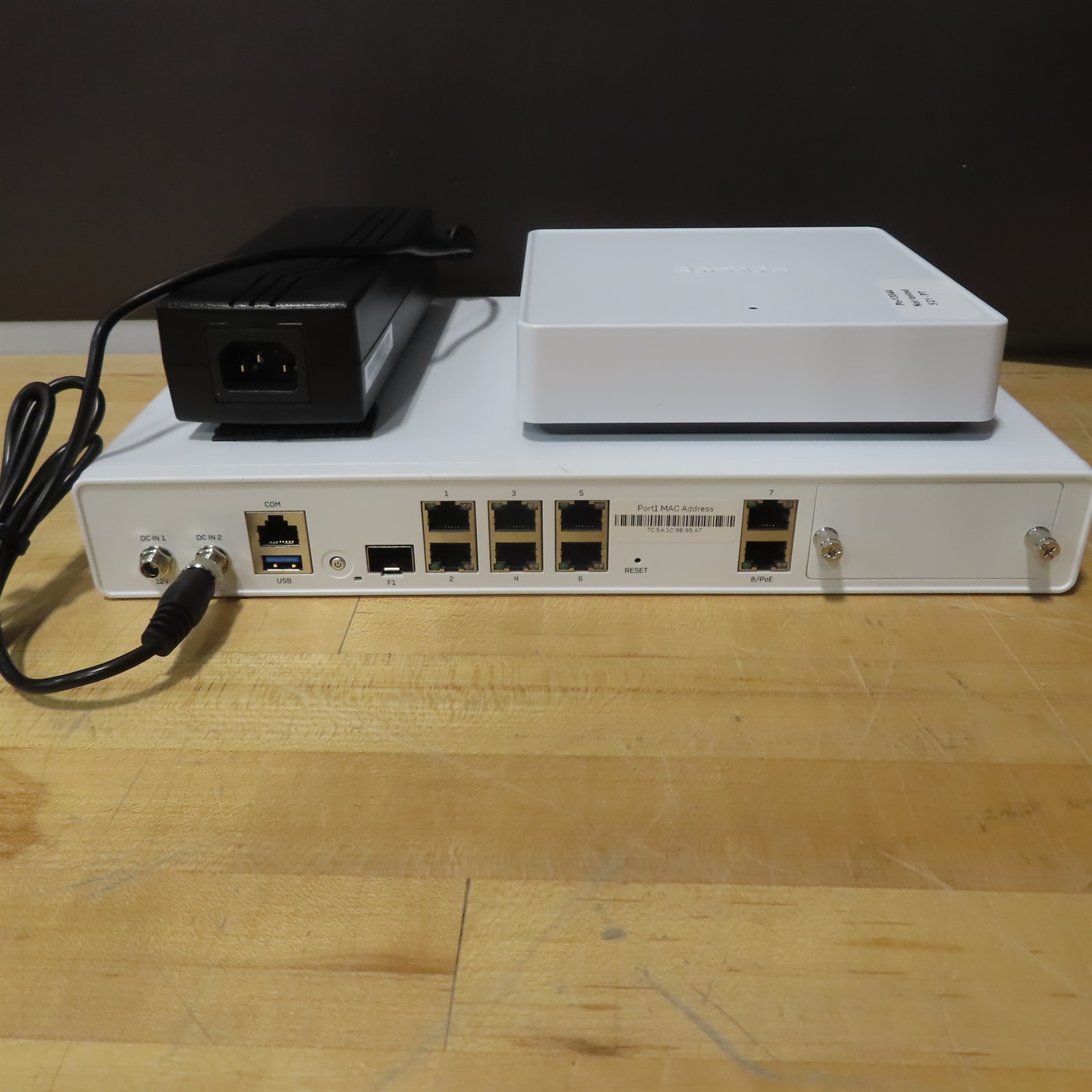 Sophos XGS 116 Next-Gen Network Security Firewall Appliance APX 320