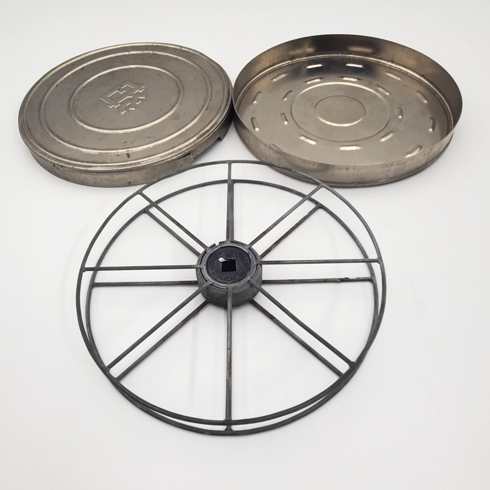 Vintage Univ Elec Weld Co 16mm Wire 7" Movie Reel w/Can
