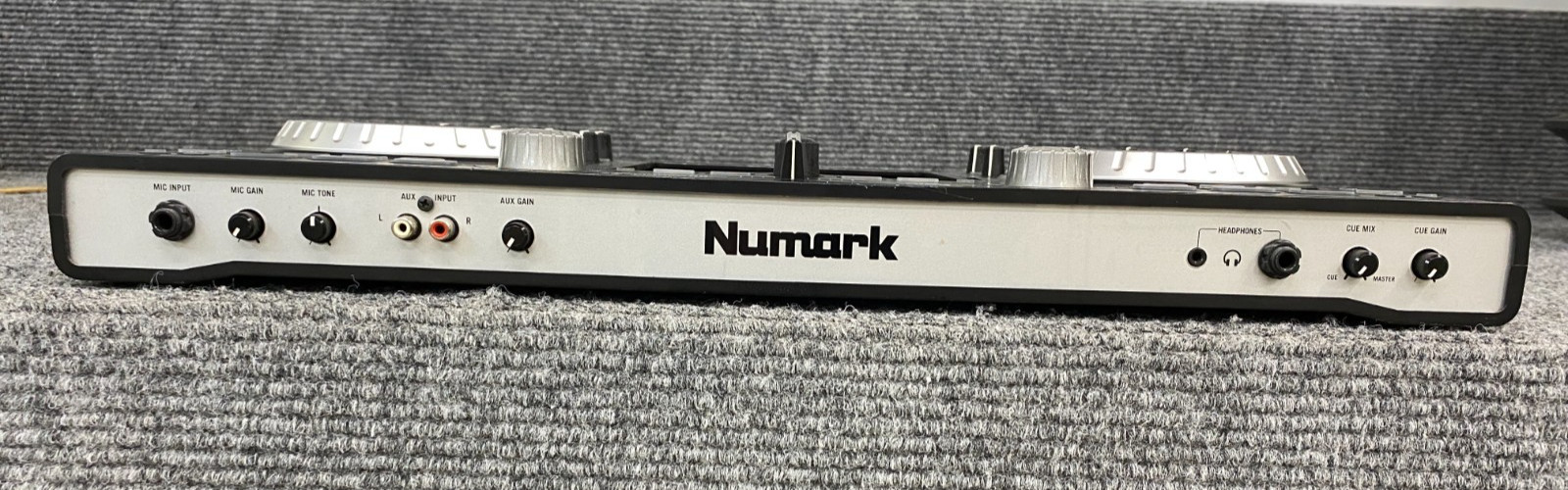 Numark iDJ Pro DJ Controller For IPad (Unit Only)