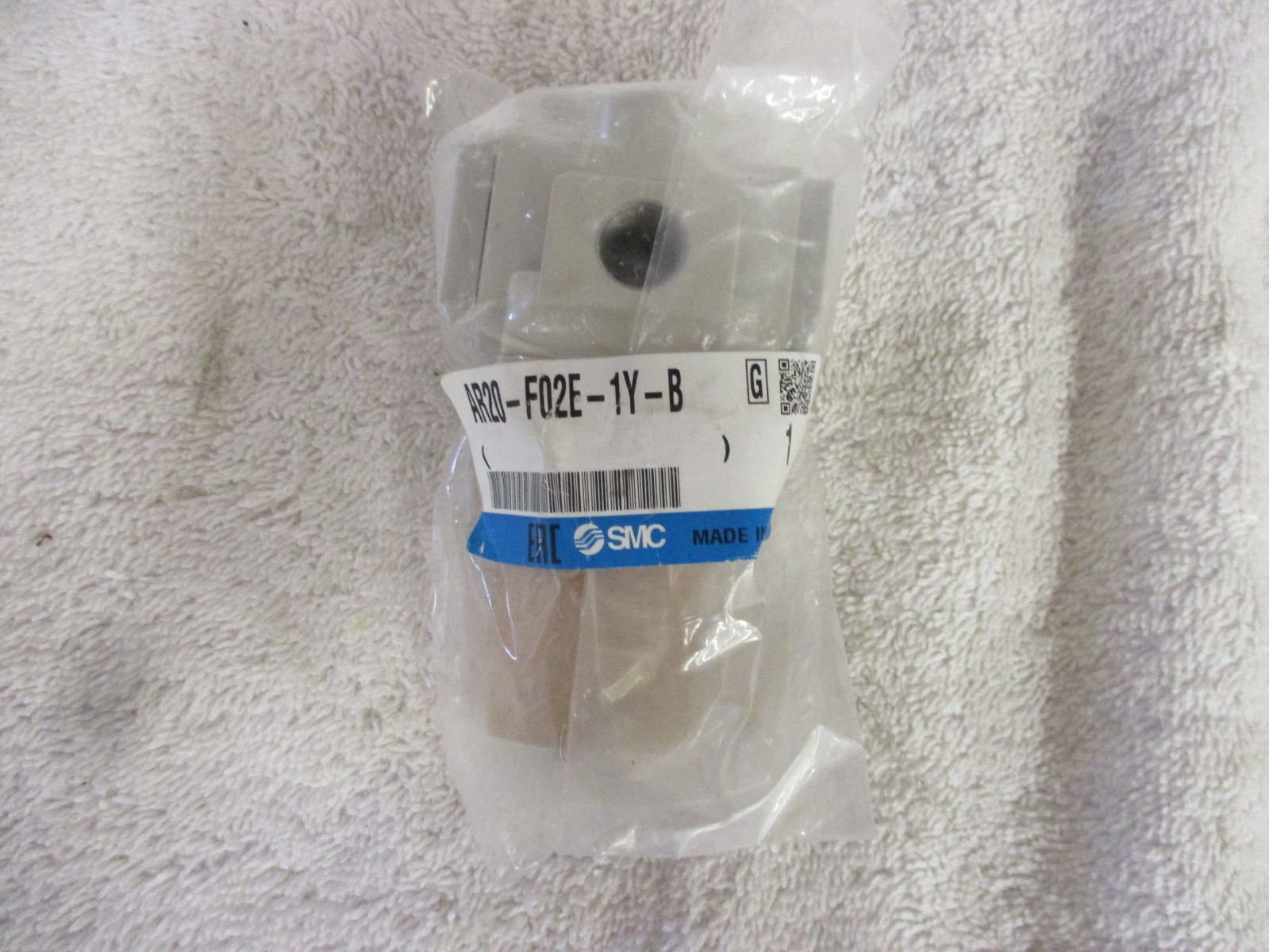 NEW SMC Modular Pneumatic Regulator     AR20-F02E-1Y-B