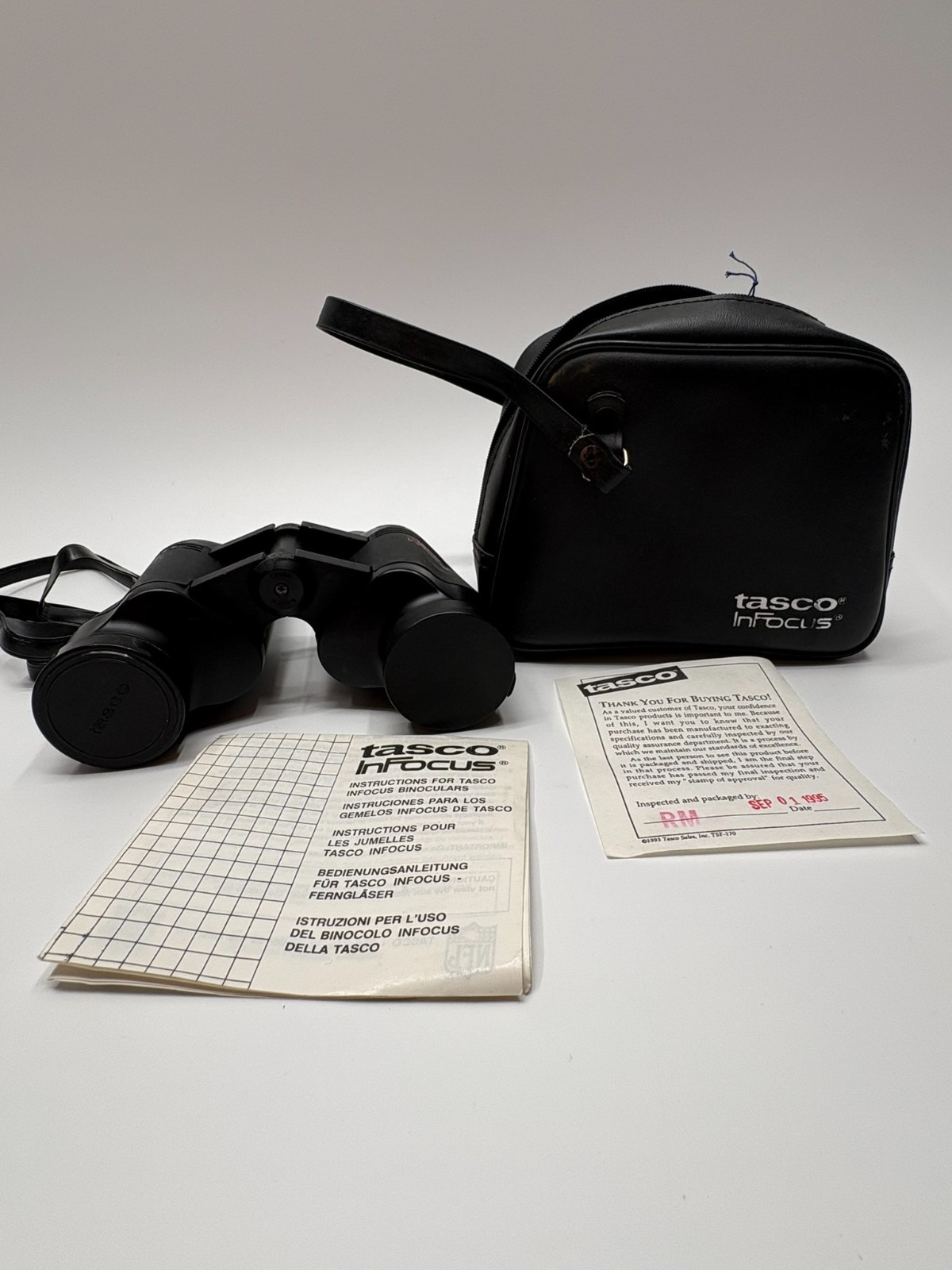 Tasco Binoculars with Case Fully Coated Optics 7x35mm 500 ft at 1000 yds