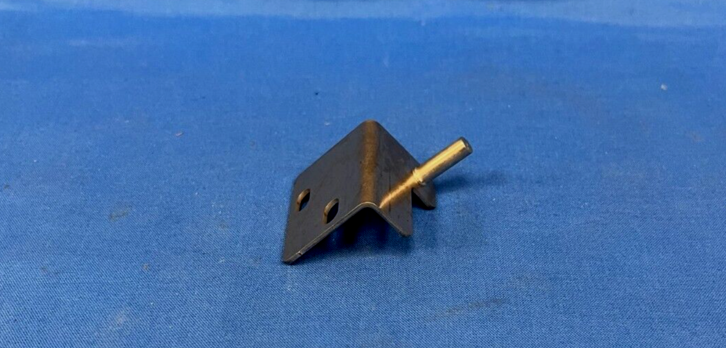 NEW Henny Penny Stud Assembly-Bottom Hinge-L.H. 92340