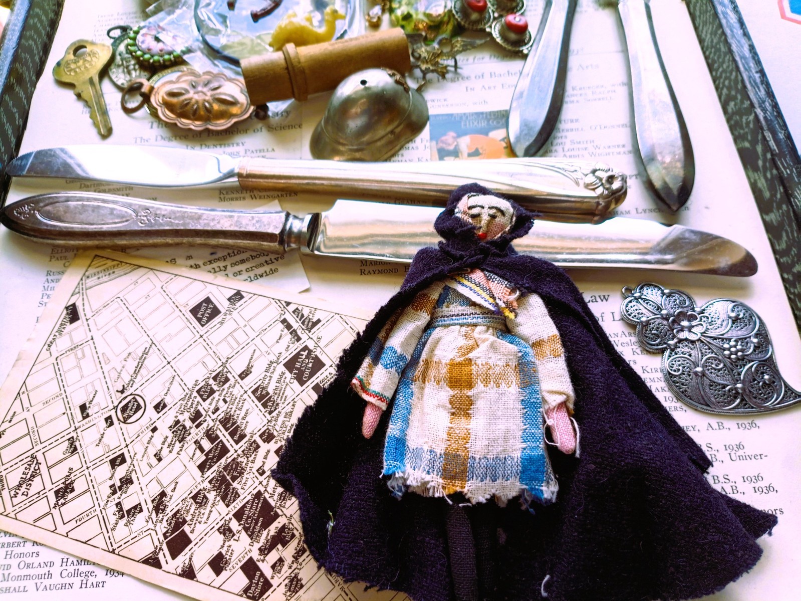 Old Vtg. Collectible "FOUND OBJECTS" Eclectic Oddities Lot SUMMER SALE FREE SHIP