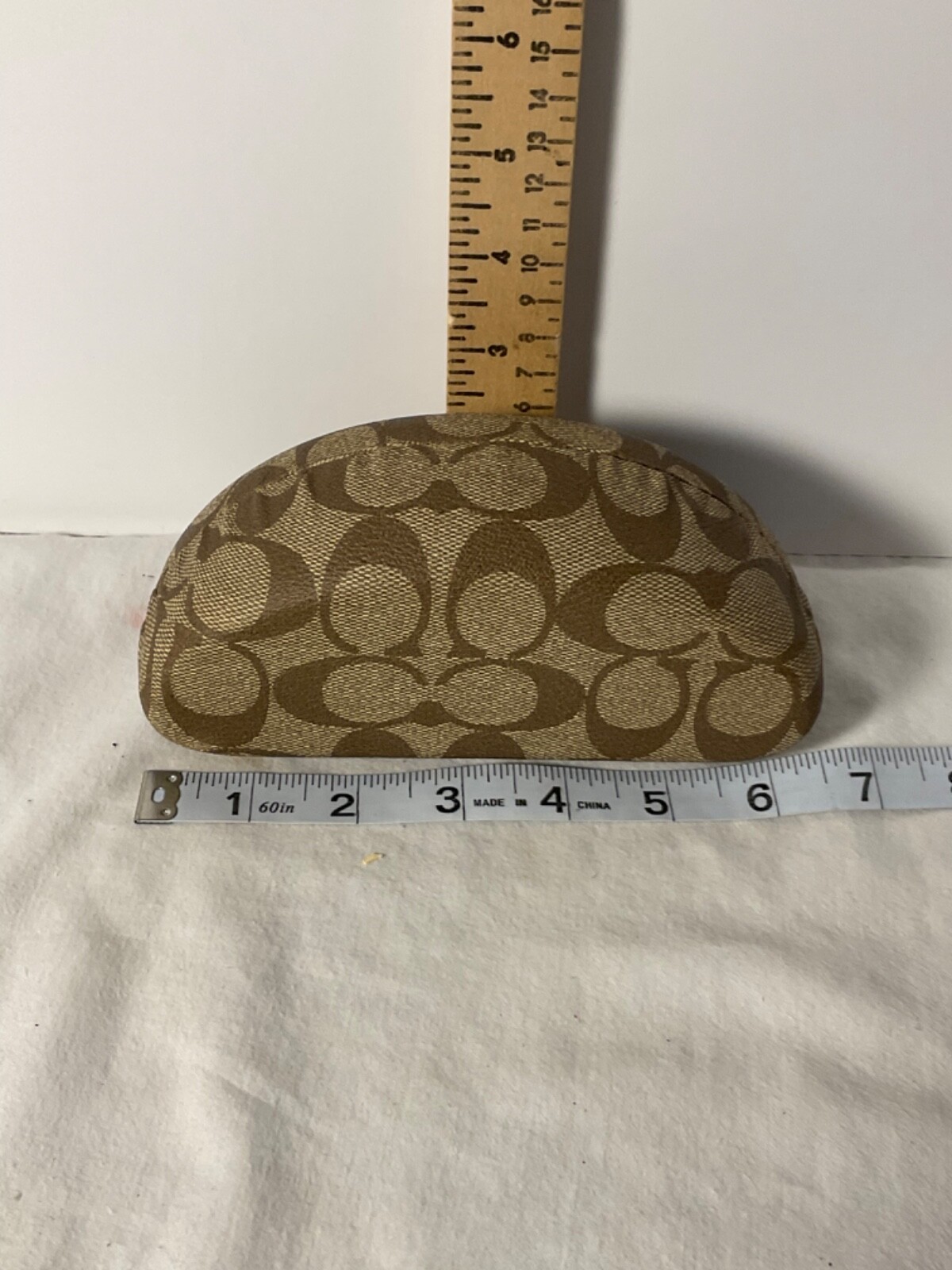 Hard case sunglass/eyeglasses case coach style logo