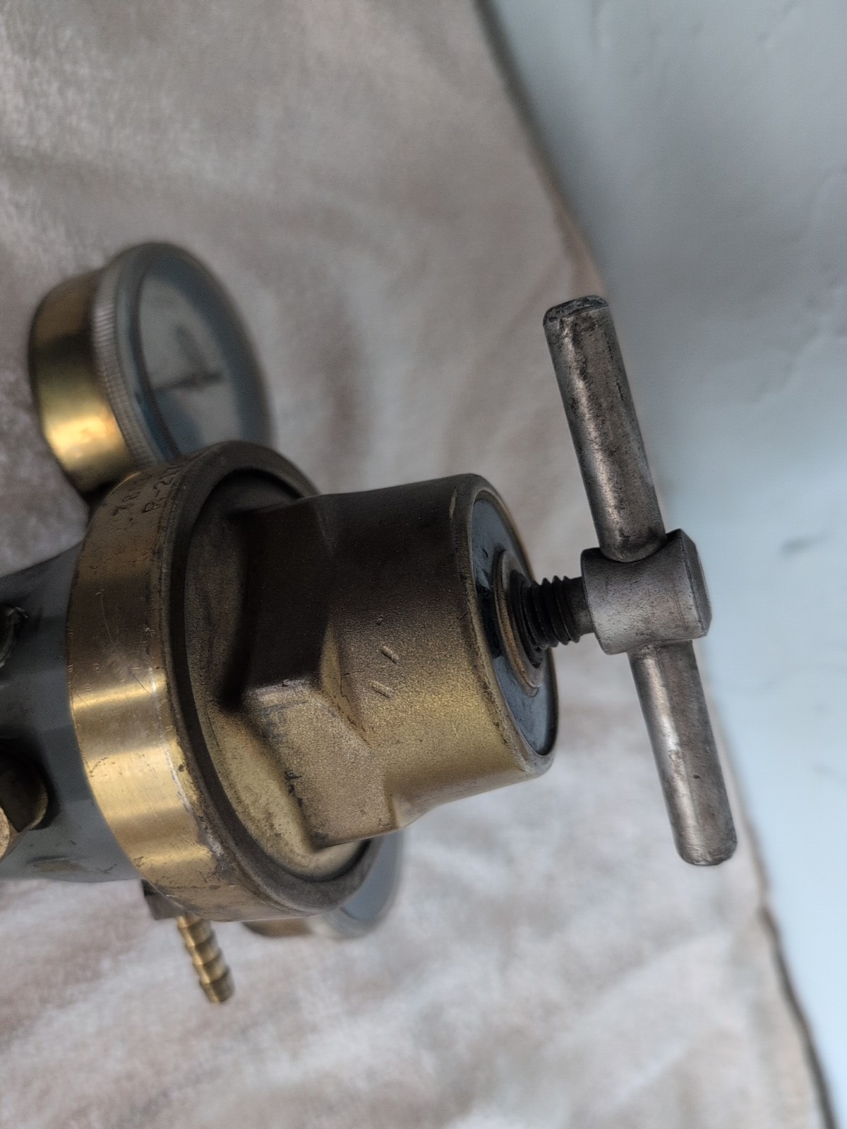 Union Carbide Oxweld CGA-320 Pressure Regulator