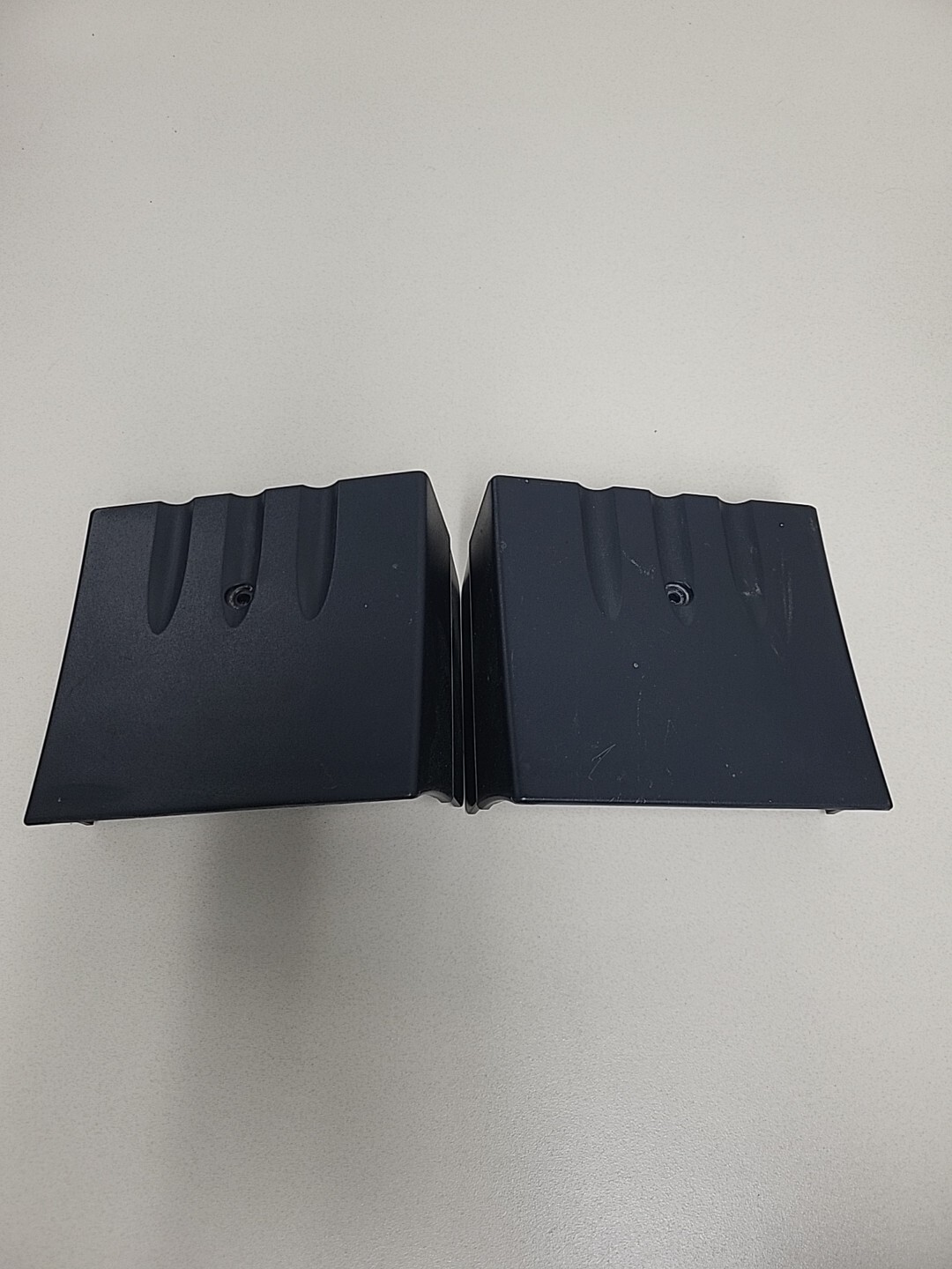 Nordictrack C1900 Treadmill Left & Right Rail Caps (25C)