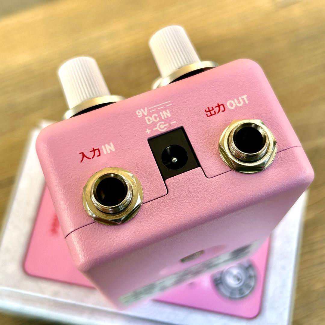 Fender x Hello Kitty Fuzz Collaboration Guitar Effect Pedal Rare item Mint