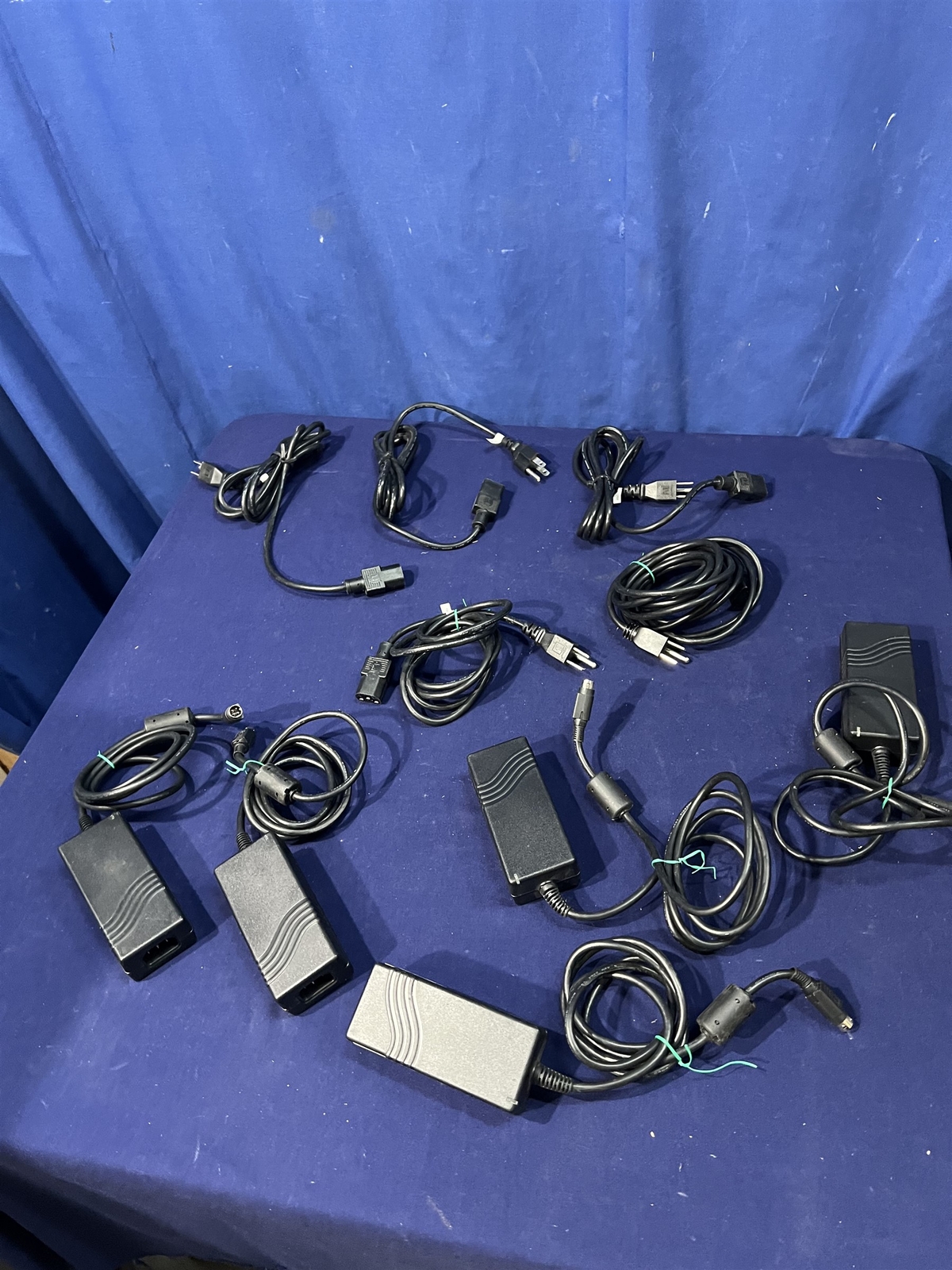 Lot of 5 XP Power Supply AEL60US15-XAO133A 15V 4.2A max-4 Prong Connector-PHOTO