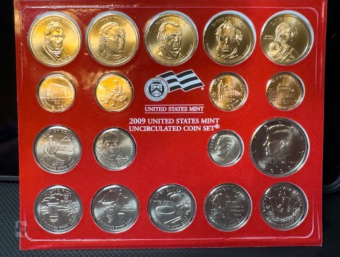 2009 US Mint Set P&D Uncirculated Coin Set Complete with 4 Lincoln Cents OGP