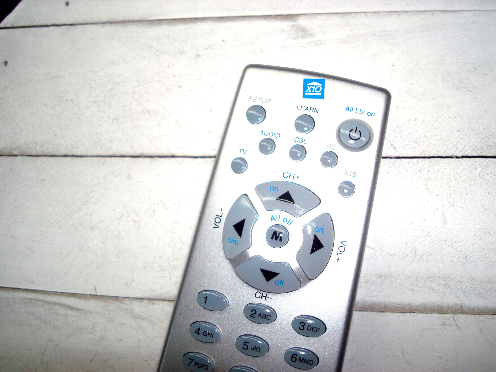 X10 Security Component: LOLA Remote Control Unit Number UR89A