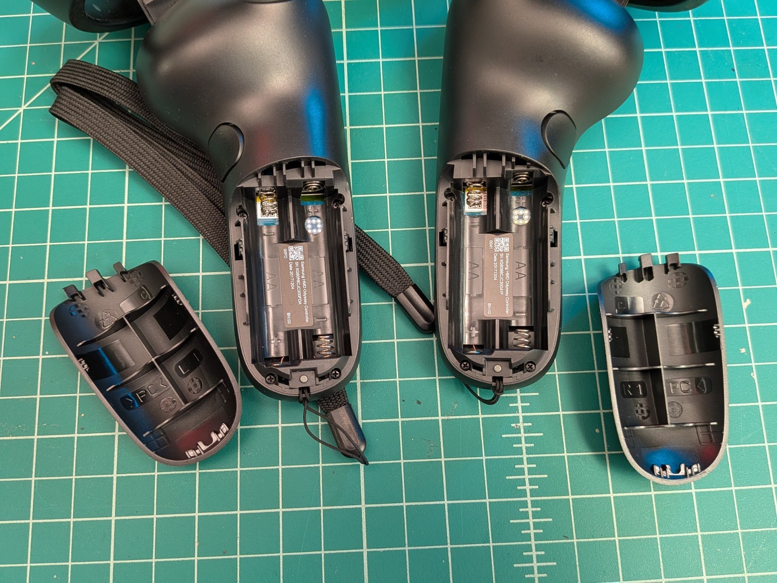 Samsung HMD Odyssey Headset, Controllers, XE800ZAA-HC1US