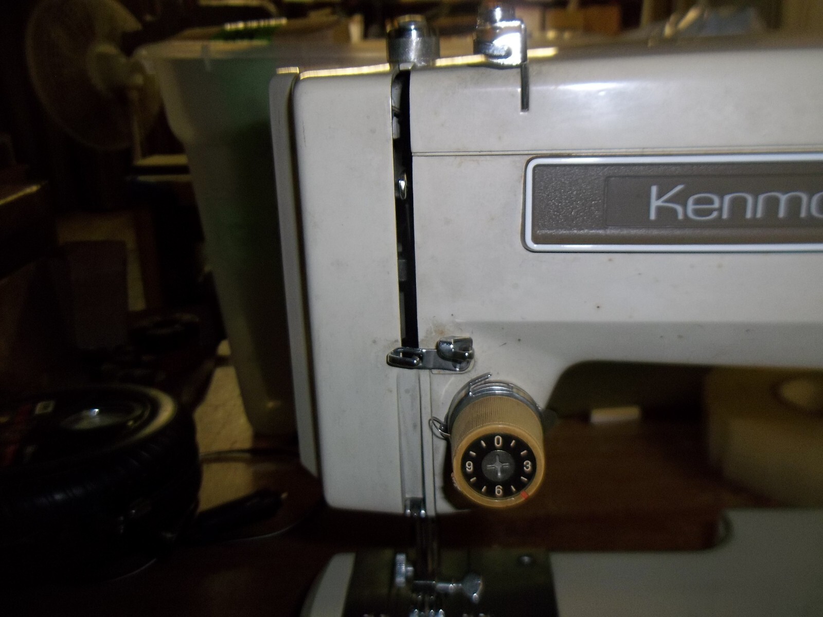 Vintage Kenmore 1525 Sewing Machine W/ Case & Manual