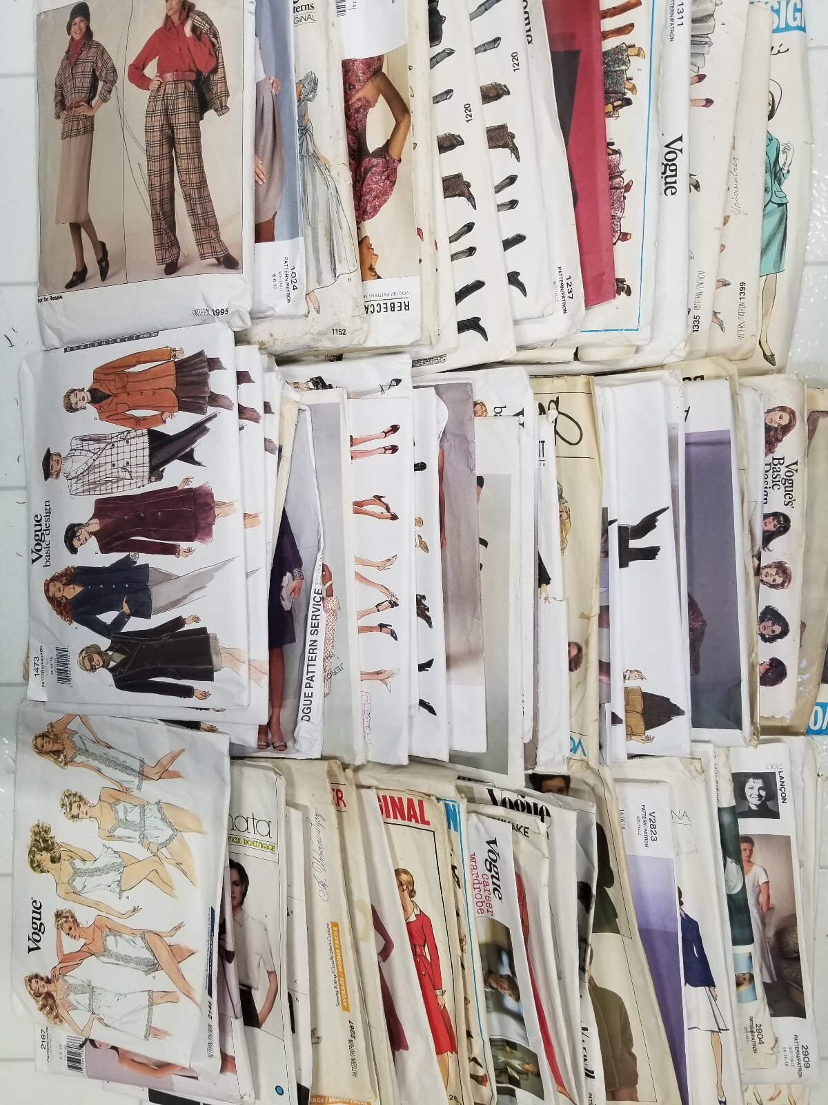 Vogue Sewing Patterns Womens Multi sizes XS to XL Oversized Envelopes You Choose
