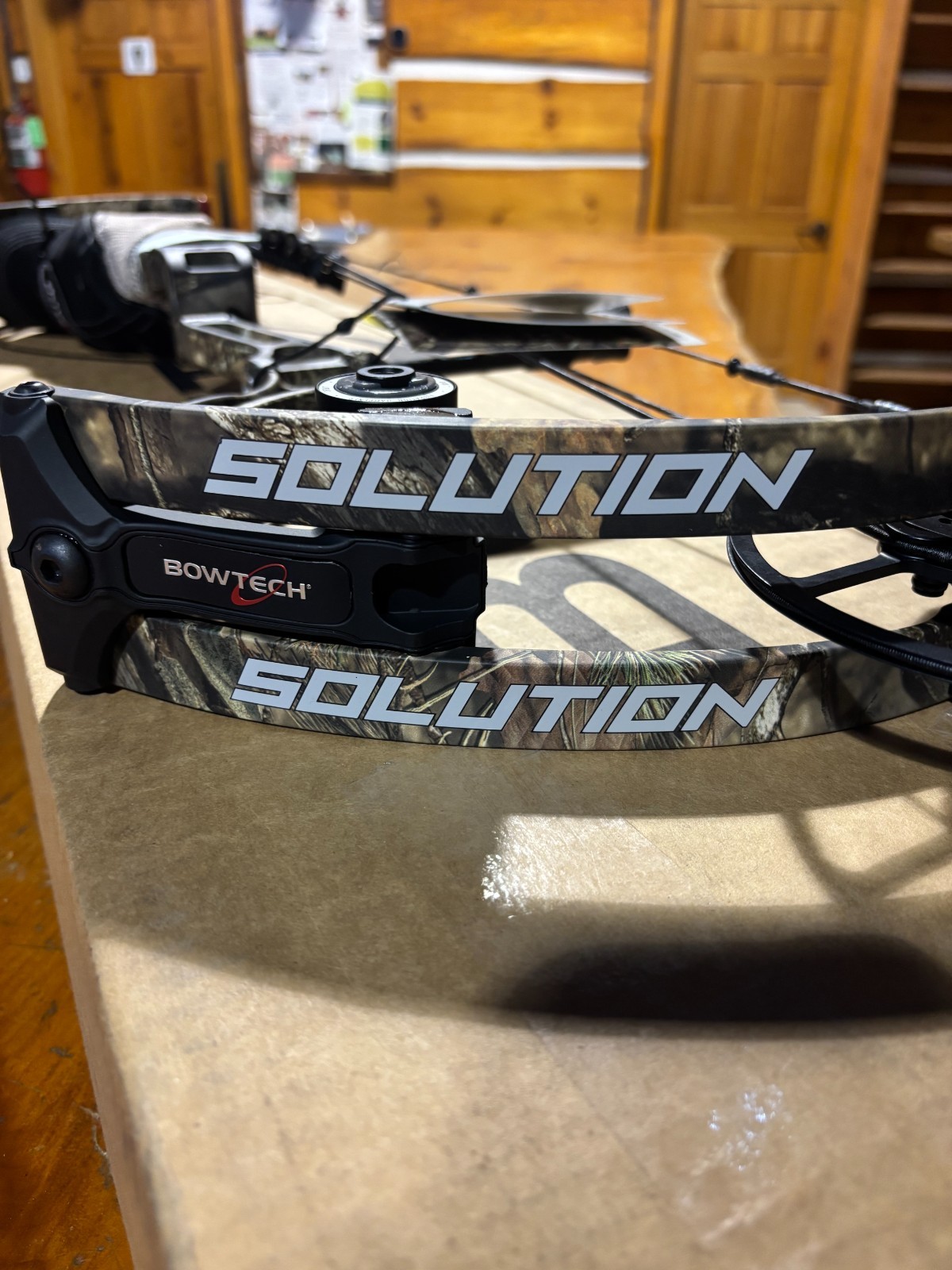 Bowtech Solution LH 70# MOBUC Compound *NEW IN BOX W/ FULL WARRANTY*