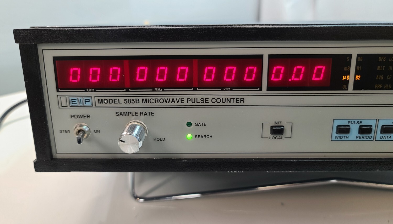 EIP 585B Microwave Pulse Counter with option 5807
