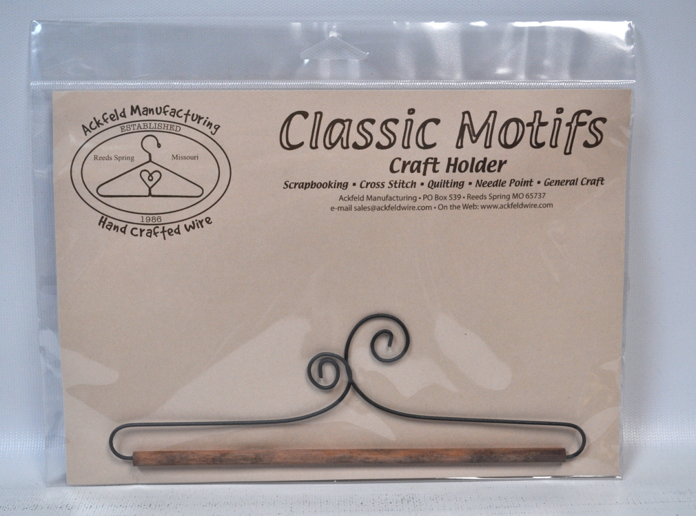 Classic Motifs 7.5 Inch Double Scroll Holder With Dowel