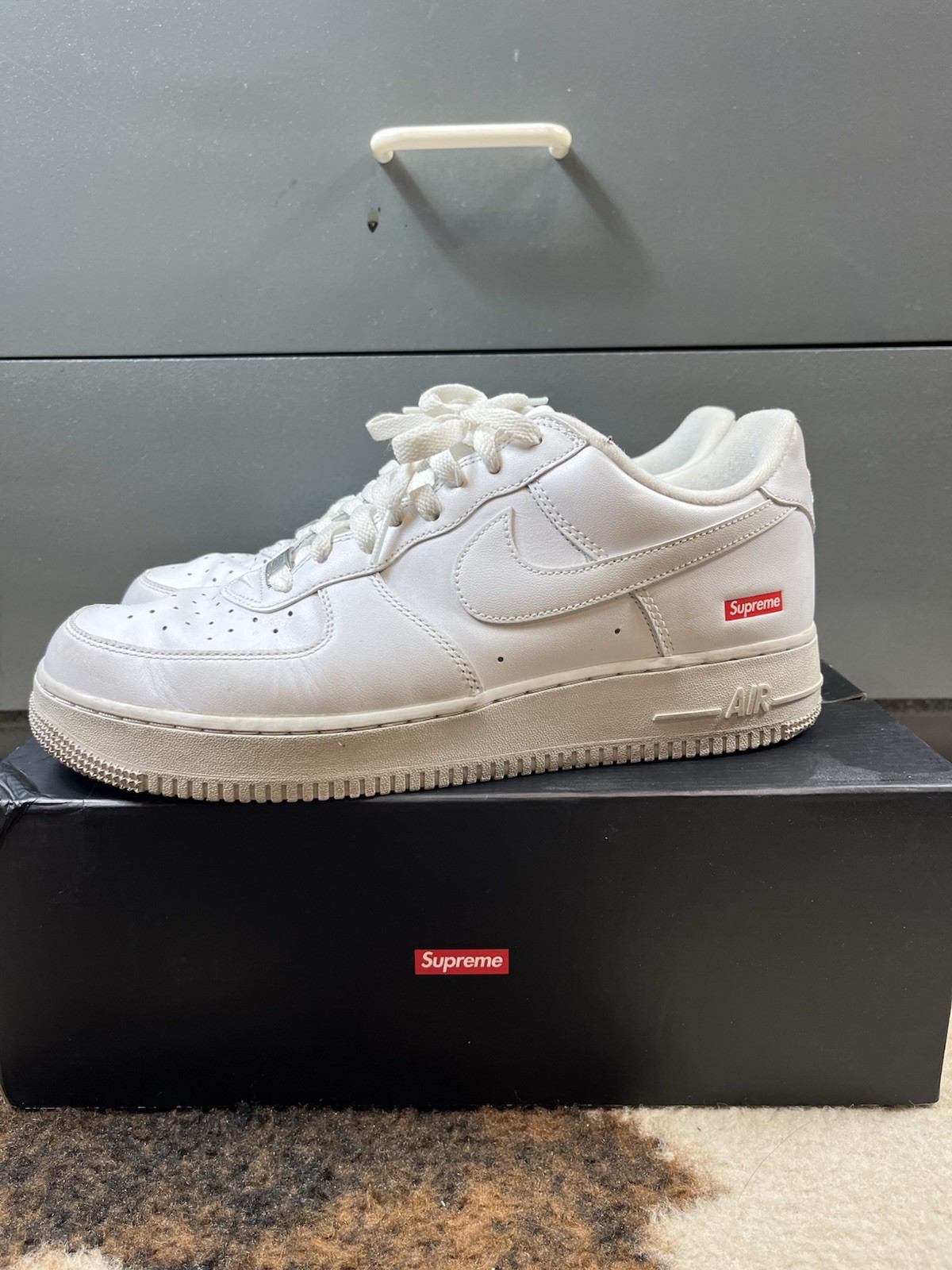 Nike Air Force 1 Low SP Supreme White Men's Low Top Sneakers No Extra Lace