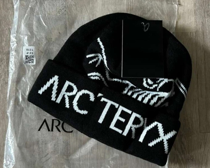 Arc'teryx Toque Beanie Hat – Black Void, Wool Winter Cap, NWT - NEW