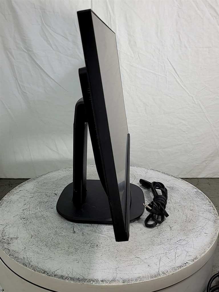 GOOGLE p2718ec IPS Edgeless 27" Monitor USB-C 2*HDMI DP GRADE B SEE NOTES