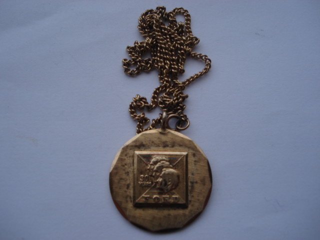C1960S VINTAGE FORD MOTOR Co 30 YEARS LONG SERVICE 9CT GOLD PLATED PENDANT&CHAIN