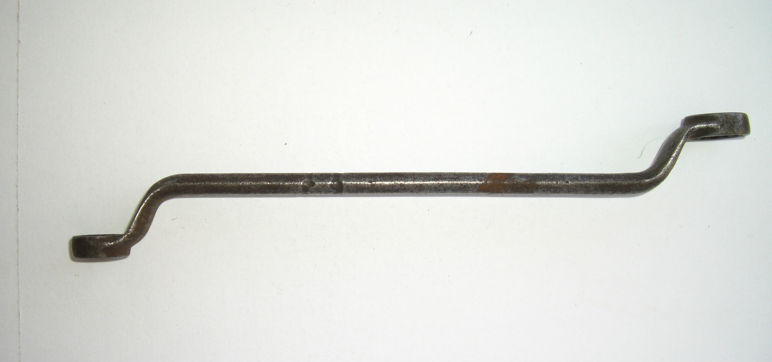 2B Chrome Molyb. ½” & 9/16” angle end Wrench, 8 7/8”