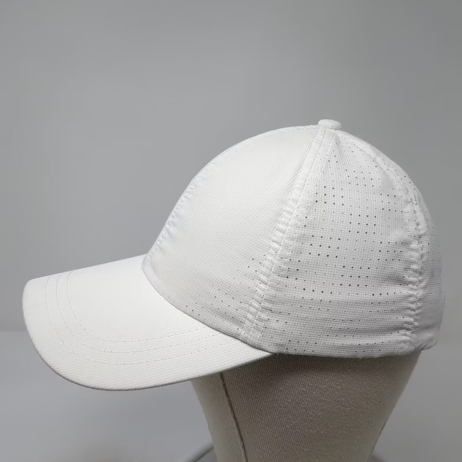 Slazenger Golf Hat White One Size Slideback Adjustable Perforated Breathable