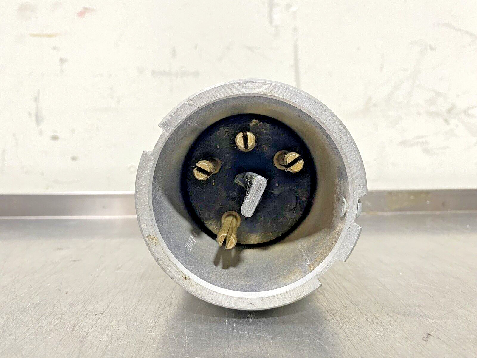 Eaton Crouse-Hinds Plug SP3465D 30A, 480V, 3W, 4P