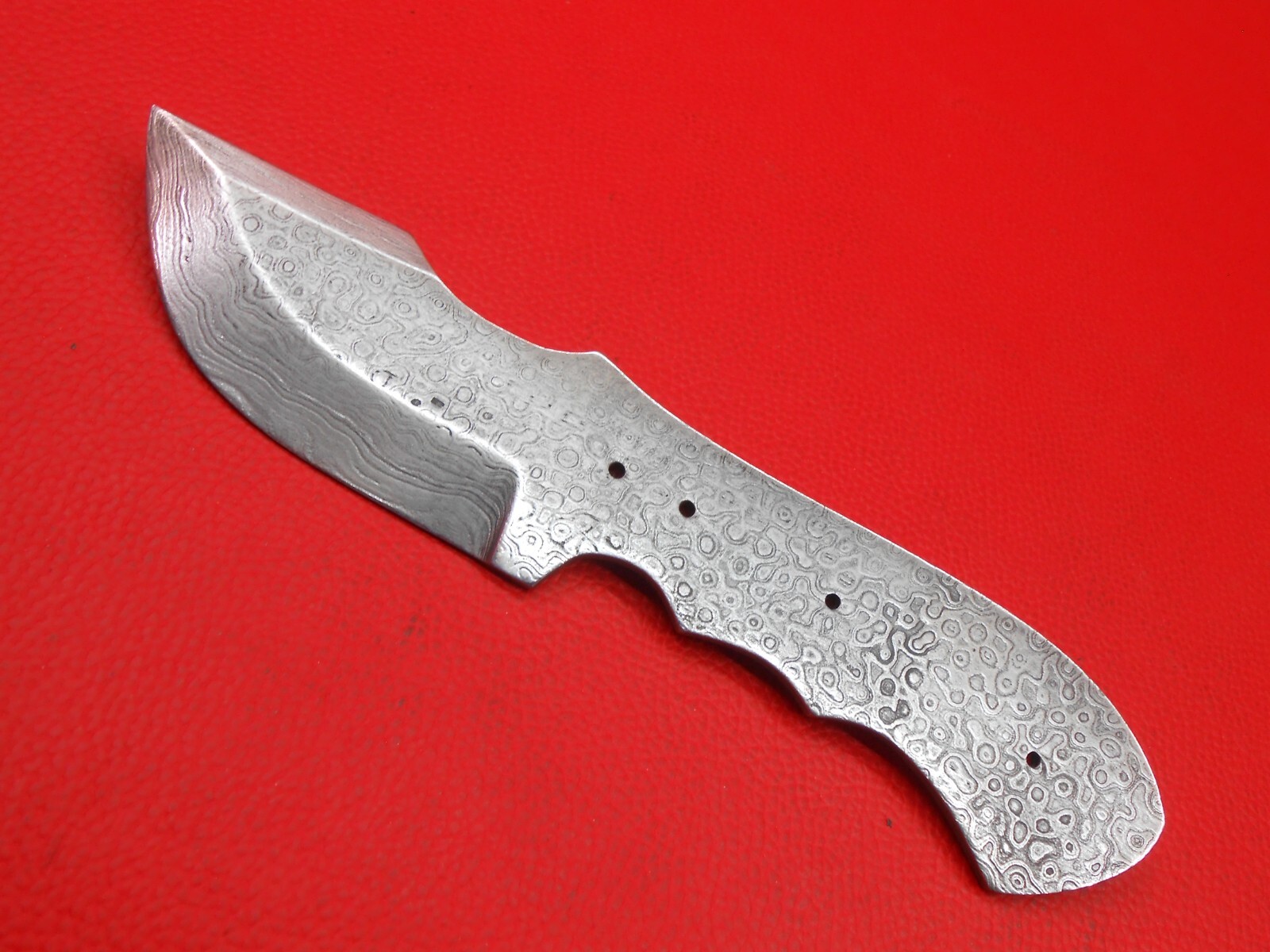 Custom Handmade Pattern Damascus Steel Tracker knife blade blank For Supply S119