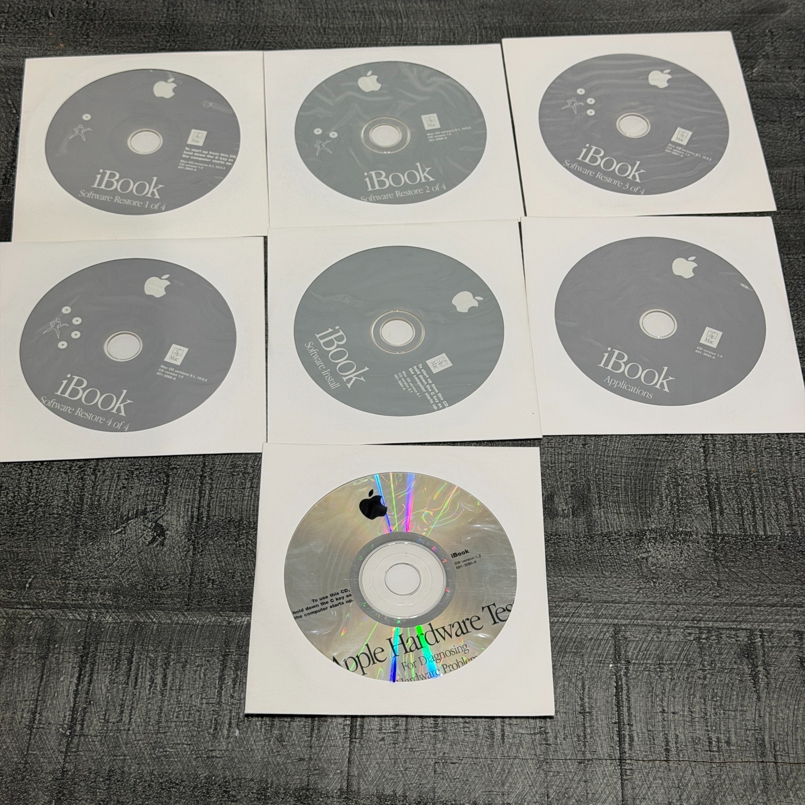Apple iBook Install Discs, Software, Applications & Apple Hardware Test