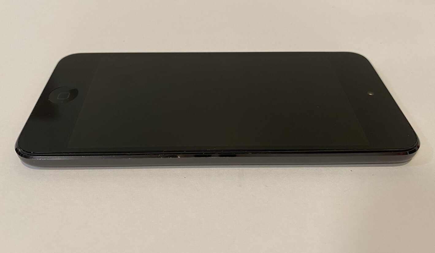 Apple iPod Touch 6th Generation Space Gray (16 GB)