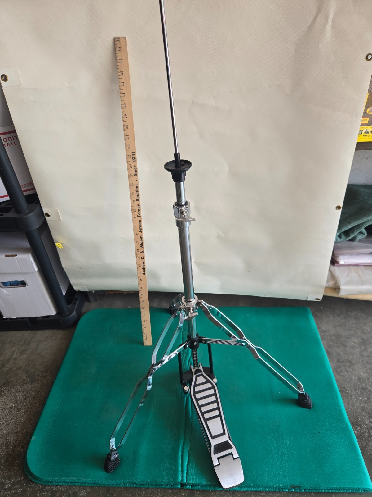 percussion stand cymbal, unbranded, adjustable height, chain driven pedal, used