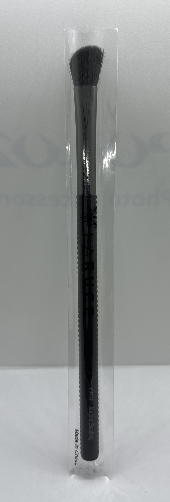 NEW LARUCE Angled Shading Brush LR117 MIDNIGHT - BLACK Free Ship AUTHENTIC