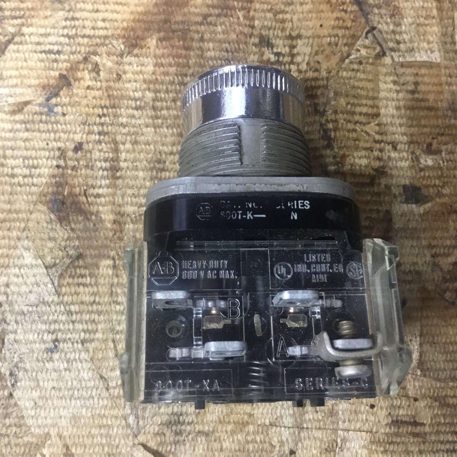 Allen Bradley 800T-K2B Selector Switch Pushbutton combo Ser P