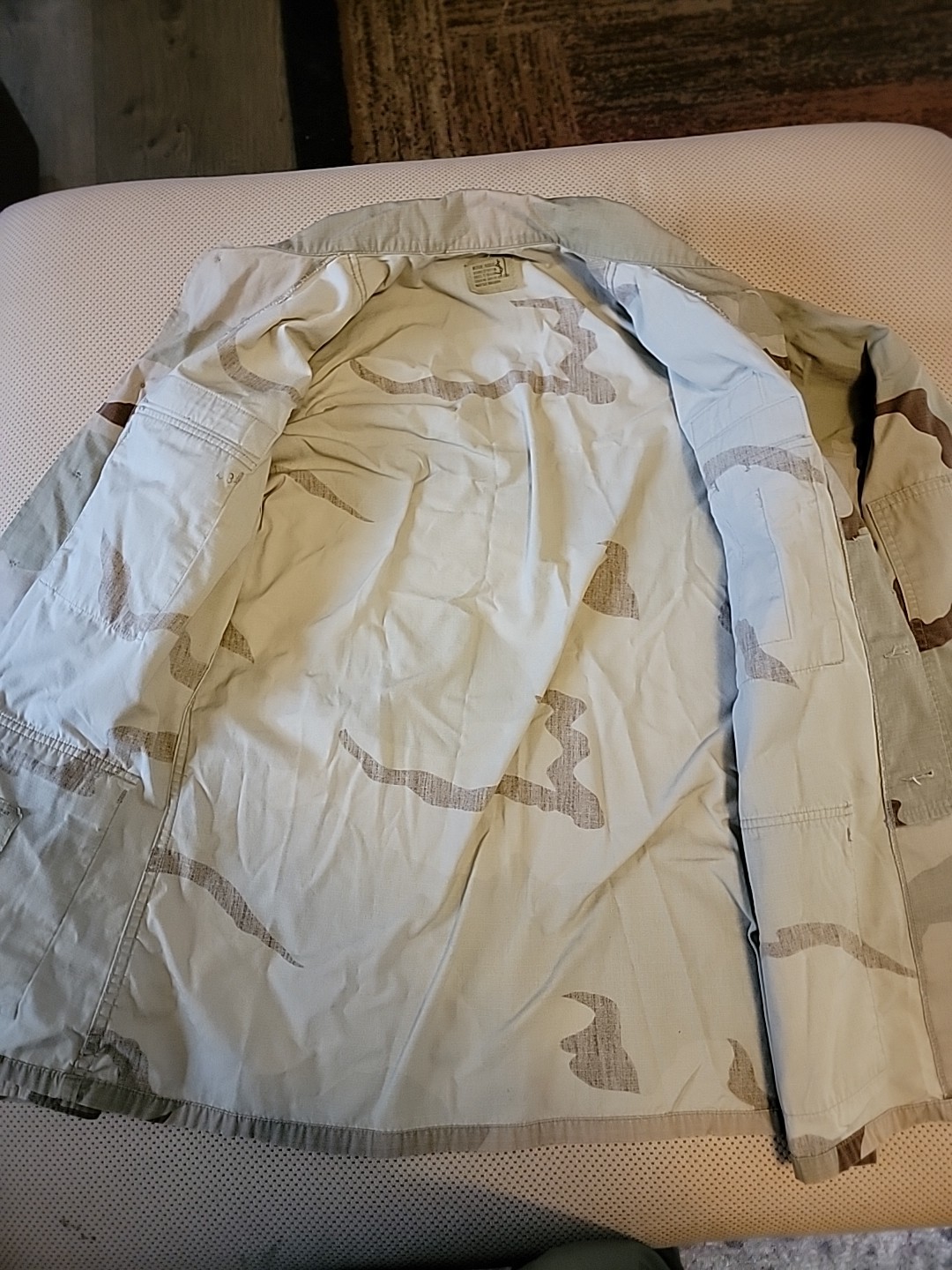 US Army Navy Desert Camo Button Down JACKET Coat Men’s Medium Military Issue