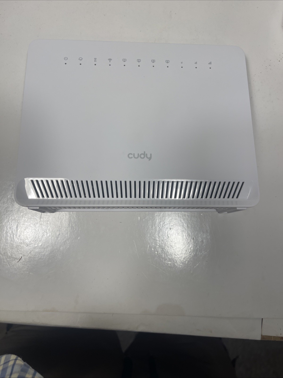 13c) Cudy LT700E 4G LTE Cat6 Gigabit Router AC1200 Dual-Band WiFi SIM Desktop