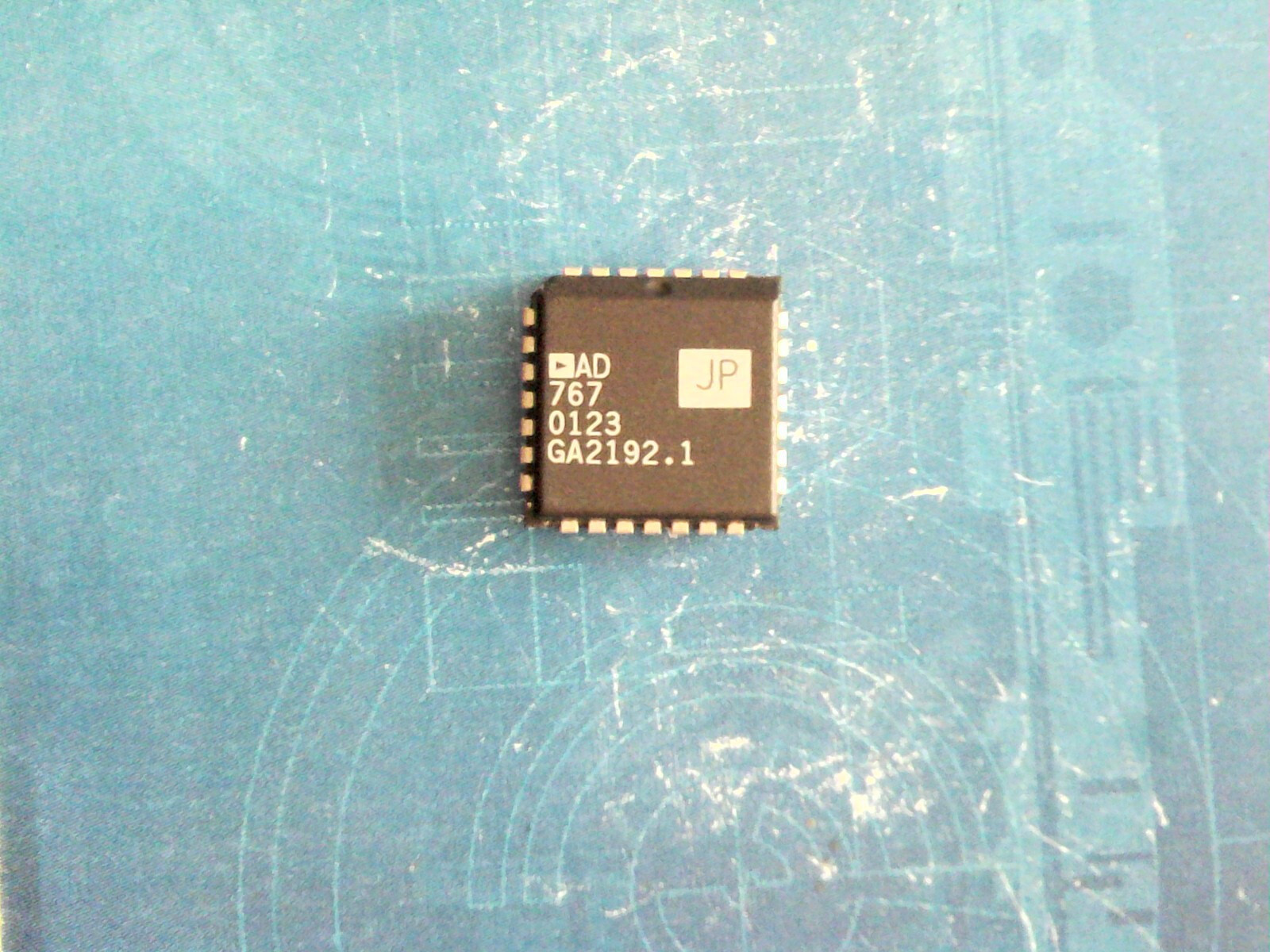 AD767JP - DAC Digital to Analog Converter - ANALOG DEVICES PLCC28