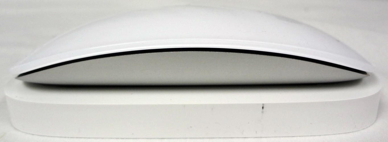 Apple Magic Mouse Model A1296 Wireless Laser Bluetooth White Computer Mouse!