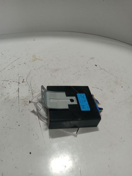 2003-2005 Subaru Forester Control Module Multifunction Integrated OEM 1014647