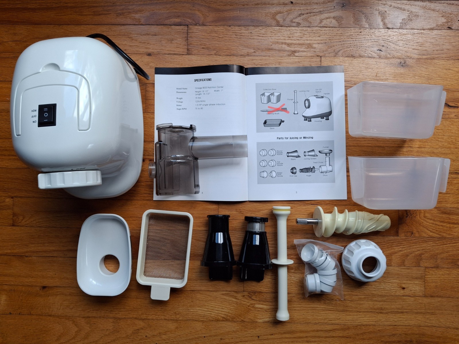 Omega Electric Juicer 8003 Nutrition Center