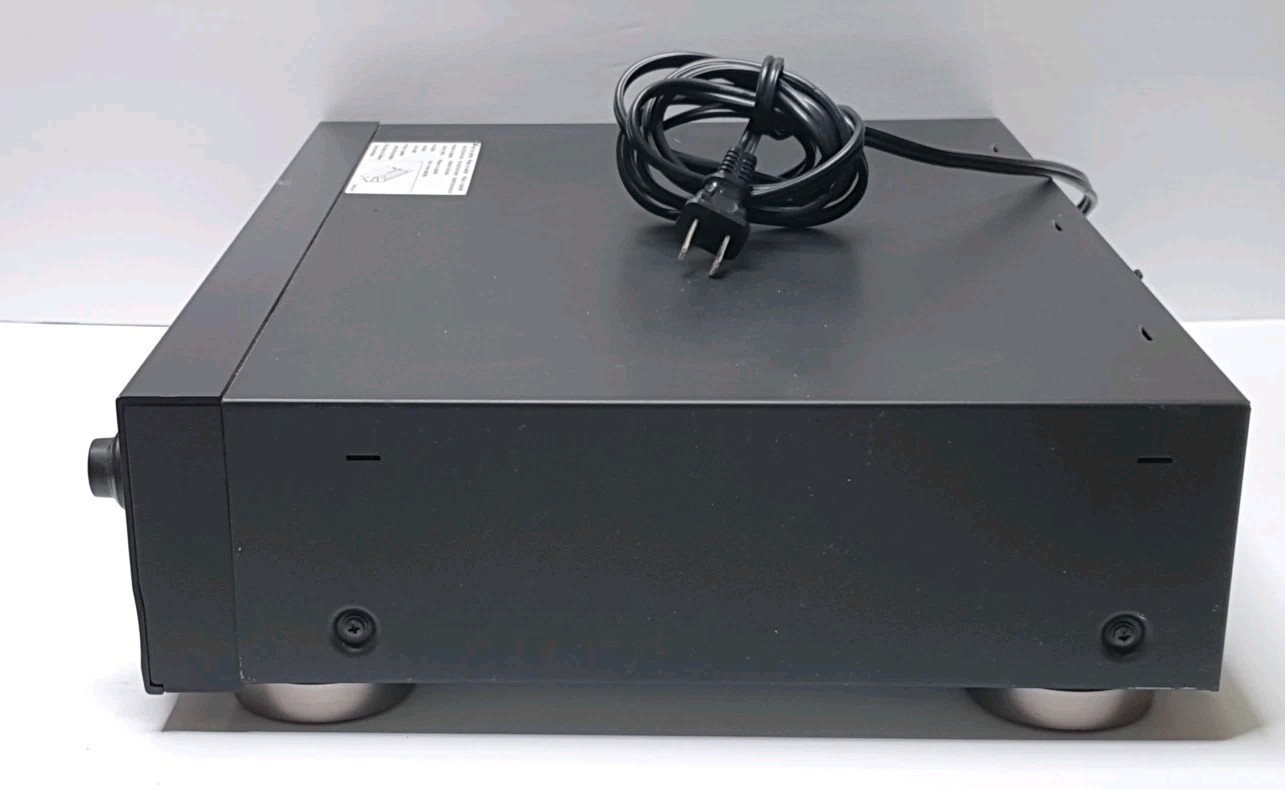 Sony DTC-690 Digital Audio Tape (DAT) Recorder